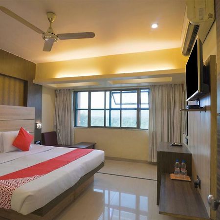 Oyo 3287 Hotel Mansarovar Navi Mumbai Exteriör bild
