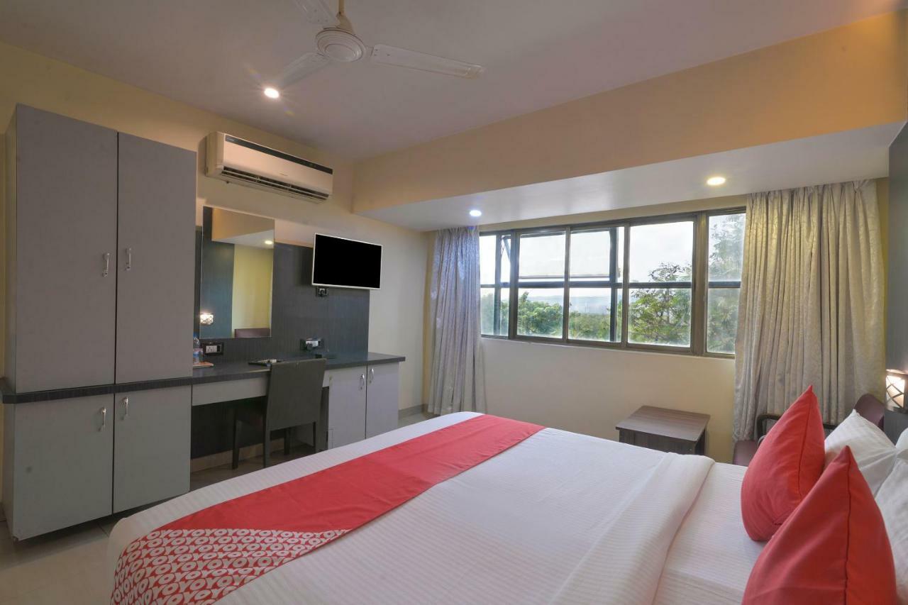 Oyo 3287 Hotel Mansarovar Navi Mumbai Exteriör bild