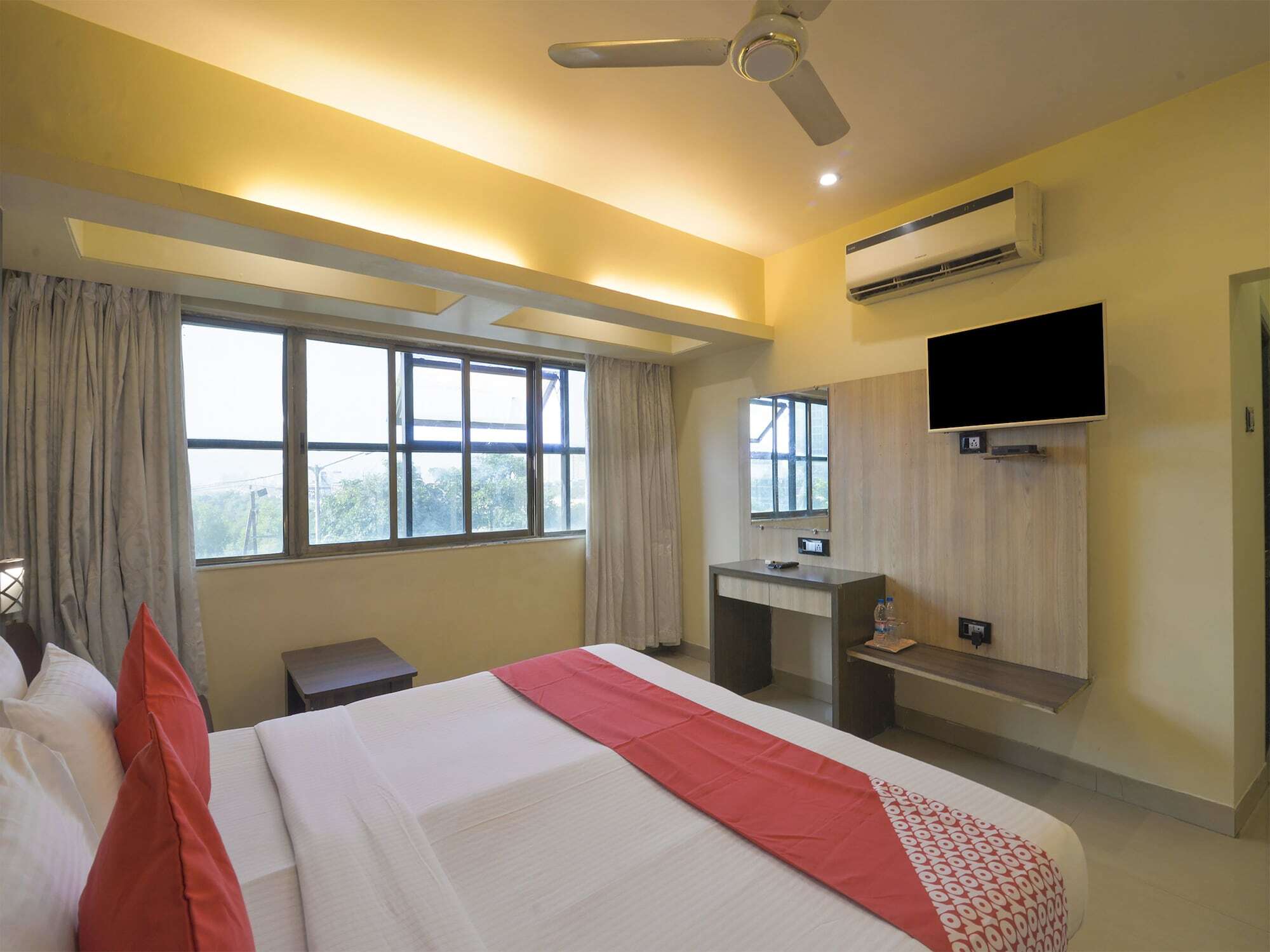 Oyo 3287 Hotel Mansarovar Navi Mumbai Exteriör bild